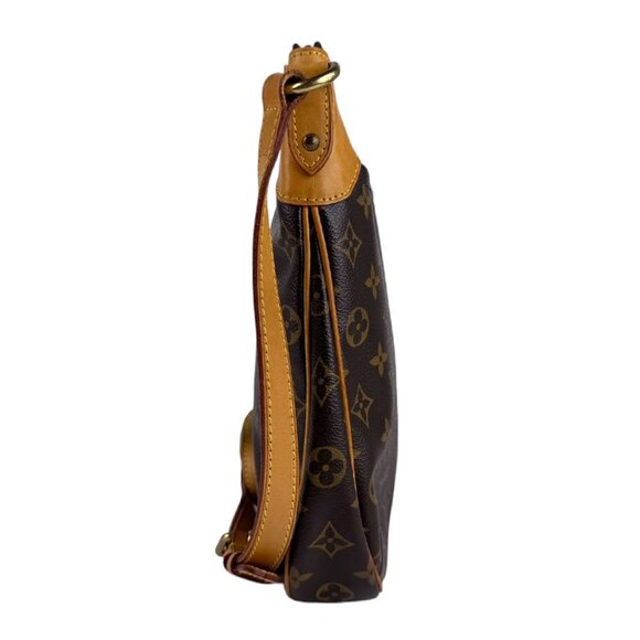 LOUIS VUITTON Brown Monogram Shoulder Bag - Picture 2 of 5